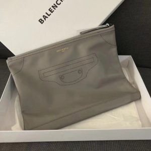 BALENCIAGA LEATHER CLUTCH<br>발렌시아가 레더 클러치