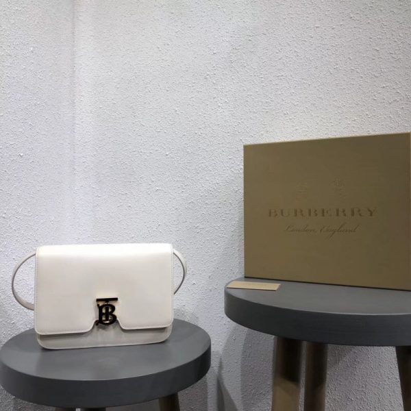 BURBERRY LEATHER TB SHOULDER BAG 버버리 레더 티비 숄더백