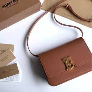 BURBERRY LEATHER TB SHOULDER MINI BAG <br>버버리 가죽 TB 미니 숄더 백