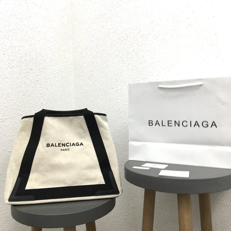 BALENCIAGA NAVYS CABAS BAG <br>발렌시아가 네이비 카바스 백