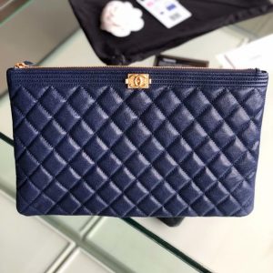 CHANEL BOY CLUTCH <br>샤넬 보이 클러치