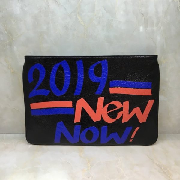 BALENCIAGA GRAFFITI CLASSIC CLUTCH 발렌시아가 그래피티 클래식 클러치