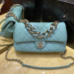 CHANEL CLASSIC FLAP BAG<br>샤넬 클래식 플랩 백<br>[27x16x7cm 프랑스양가죽]