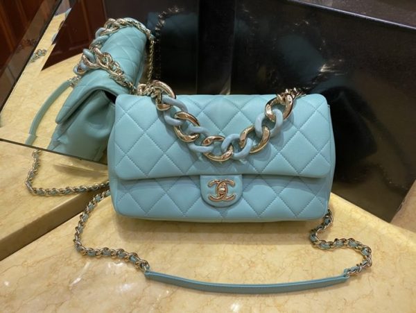 CHANEL CLASSIC FLAP BAG 샤넬 클래식 플랩 백