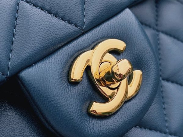 CHANEL CLASSIC FLAP BAG 샤넬 클래식 플랩 백