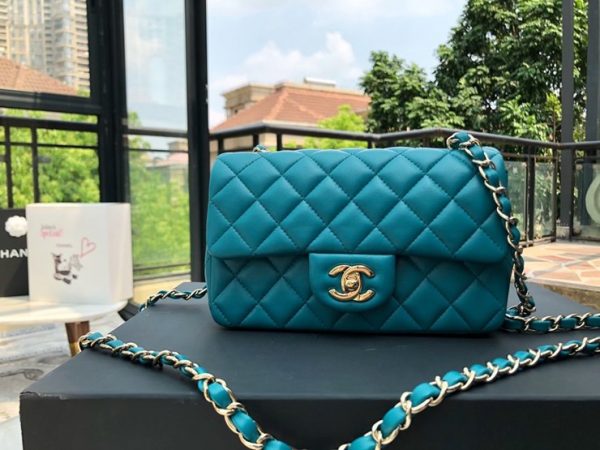 CHANEL CLASSIC FLAP BAG 샤넬 클래식 플랩 백