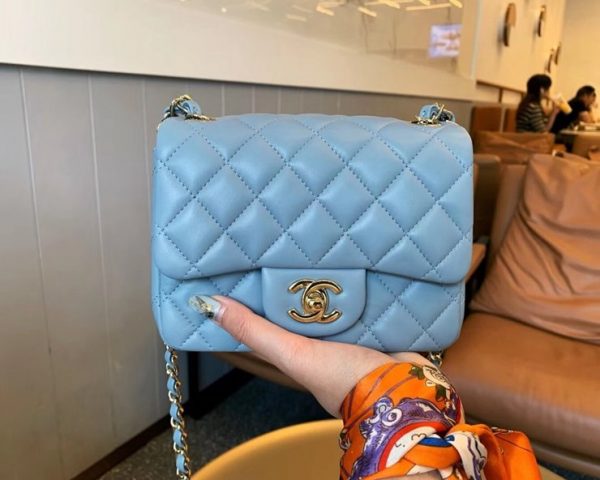 CHANEL CLASSIC FLAP BAG 샤넬 클래식 플랩 백