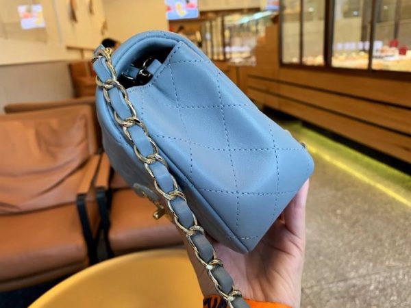 CHANEL CLASSIC FLAP BAG 샤넬 클래식 플랩 백