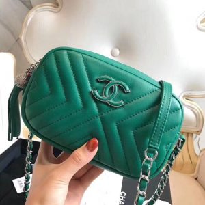 CHANEL CC CALFSKIN CAMERABAG<br>샤넬 CC 카프스킨 카메라백<br>[18x11x6cm]