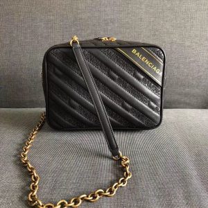 BALENCIAGA BLANKET SHOULDER BAG <br>발렌시아가 블랑켓 XS 숄더백