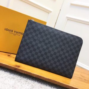 LOUIS VUITTON POCHETTE JOUR DAMIER GRAPHITE CLUTCH<br>루이비통 포세트 클러치 백<br>[35x25x2cm 이태리가죽]