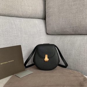 BOTTEGA VENETA ANGEL BAG <br>보테가 베네타 엔젤 백