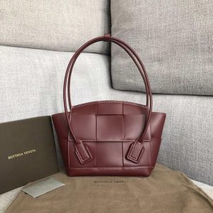 BOTTEGA VENETA ARCO BAG <br>보테가 베네타 아르코 백