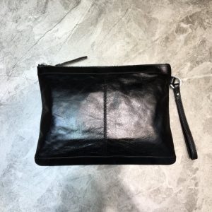 BALENCIAGA CLASSIC CLUTCH <br>발렌시아가 클래식 클러치