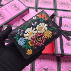 GUCCI FLORAL EMBROIDER WALLET<br>구찌 플로랄 엠브로이더 반지갑<br><i>11x8x3cm</i>