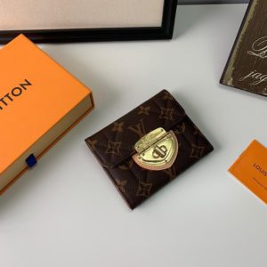 LOUIS VUITTON BOETIE WALLET<br>루이비통 보에트 반지갑<br><i>12.5X9.5cm</i>