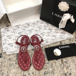 CHANEL CC LOGO FLIP-FLOP SANDAL<br>샤넬 CC 로고 플립플랍 샌들<br><i>35-39 SIZE 이태리 소가죽</i>