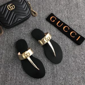 GUCCI LATHER SLIPPER<br>구찌 레더 슬리퍼<br><i>35-40 SIZE 이태리 소가죽</i>