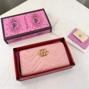 GUCCI GG MARMONT ZIPPY WALLET<br>구찌 GG 마몬트 지퍼 지갑<br><i>19.5x10x2.5cm 이태리가죽</i>