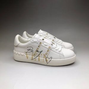 VALENTINO ROCKSTUD SNEAKER<br>발렌티노 락스터드 스니커즈<br><i>남녀공용 35-44 SIZE 제작+3일</i>