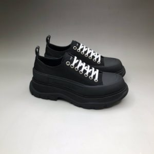 ALEXANDER MCQUEEN TREAD SLICK LACE UP SNEAKERS<br>알렉산더 맥퀸 트레드 슬릭 레이스업 스니커즈<br><i>남여공용 35-44 SIZE</i>