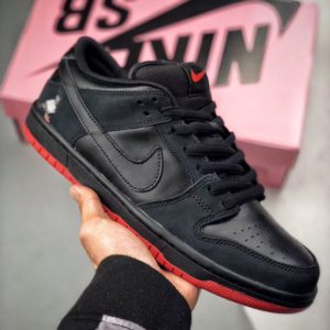 NIKE SB Dunk Low Staple<br>나이키 SB 덩크 로우 스태플<br><i>남여공용 36-45 SIZE 최상급</i>