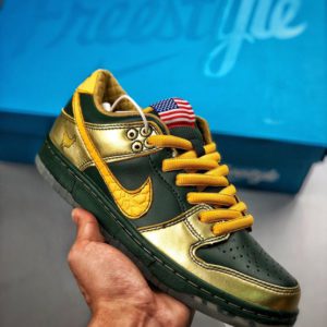 NIKE SB Dunk Low Doernbecher<br>나이키 SB 덩크 로우 도언베쳐<br><i>남여공용 36-45 SIZE 최상급</i>