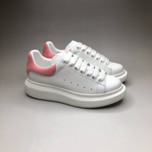 ALEXANDER MCQUEEN OVERSIZED SNEAKERS<br>알렉산더 맥퀸 오버솔 스니커즈<br><i>35-44 SIZE 최상급</i>