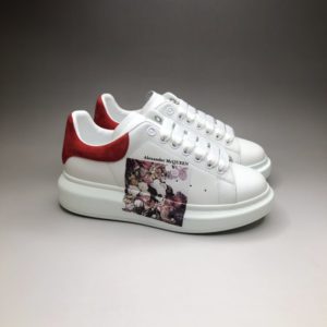 ALEXANDER MCQUEEN OVERSIZED SNEAKERS<br>알렉산더 맥퀸 오버솔 스니커즈<br><i>35-44 SIZE 최상급</i>