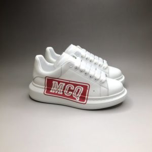 ALEXANDER MCQUEEN OVERSIZED SNEAKERS<br>알렉산더 맥퀸 오버솔 스니커즈<br><i>35-44 SIZE 최상급</i>