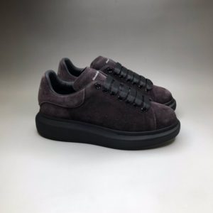 ALEXANDER MCQUEEN OVERSIZED SNEAKERS<br>알렉산더 맥퀸 오버솔 스니커즈<br><i>35-44 SIZE 최상급</i>