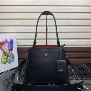 PRADA SAFFIANO MATINEE SHOPPING BAG<br>프라다 사피아노 마티네 쇼핑백<br>[31x22x14cm 사피아노가죽]