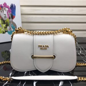 PRADA LAEATHER SIDONIE SHOULDER BAG<br>프라다 레더 시도니 숄더백<br>[24×13.5×6.5cm 이태리송아지가죽]