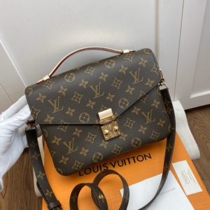 LOUIS VUITTON POCHETTE METIS SHOULDER BAG<br>루이비통 포쉐트 메티스 숄더백<br>[2color]