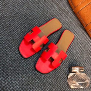 HERMES ORAN SANDAL<br>에르메스 오란 샌들<br><i>35-40 SIZE 이태리 소가죽</i>