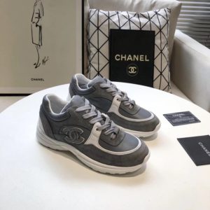 CHANEL CC LOGO SNEAKERS<br>샤넬 CC 로고 스니커즈<br><i>35-41 SIZE</i>