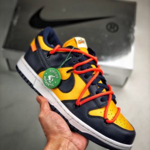 NIKE SB DUNK FUTURA X OFF-WHITE<br>니이키 SB 덩크 X오프 화이트<br><i>남여공용 36-45 SIZE 최상급</i>