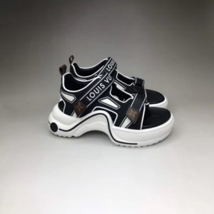 LOUIS VUITTON ARCH LIGHT SPORTY SANDAL<br>루이비통 아치라이트 스포티 샌들<br><i>35-40 SIZE</i>