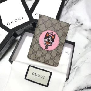 GUCCI GG SUPREME PASSPORT WALLETS<br>구찌 GG 수프림 여권지갑<br><i>14x10cm</i>