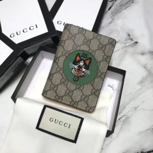 GUCCI GG SUPREME PASSPORT WALLETS<br>구찌 GG 수프림 여권지갑<br><i>14x10cm</i>(복사)