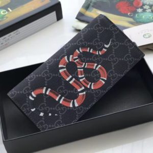 GUCCI GG SUPREME SNAKE WALLET<br>구찌 GG 슈프림스네이크 장지갑<br><i>9x17x2cm</i>