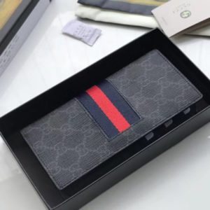 GUCCI GG SUPREME WALLET<br>구찌 GG 슈프림 장지갑<br><i>9x17x2cm</i>