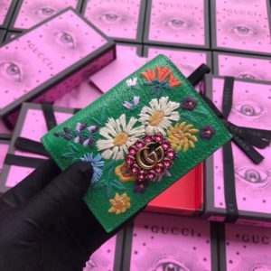 GUCCI FLORAL EMBROIDER WALLET<br>구찌 플로랄 엠브로이더 반지갑<br><i>11x8x3cm</i>