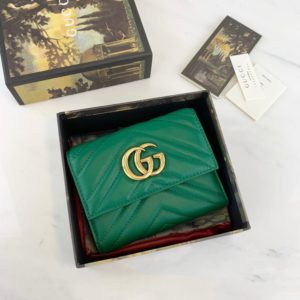 GUCCI GG MARMONT WALLET<br>구찌 GG 마몬트 지갑<br><i>12.5x10cm 이태리가죽</i>