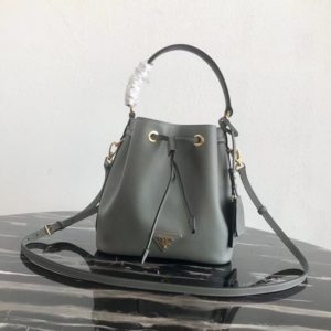 PRADA BUCKET BAG SAFFIANO<br>프라다 사피아노 버킷백<br>[22x22x14cm 사피아노가죽]