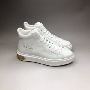 LOUIS VUITTON TIMEOUT SNEAKER BOOT<br>루이비통 타임아웃 스니커즈 부츠<br><i>남녀공용 35-45+제작3일</i>