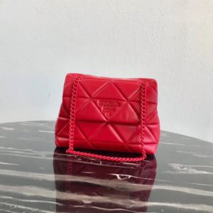 PRADA QUILTING CHIAN SHOULDER BAG<br>프라다 퀄팅 체인 숄더 백<br>[24x17x8cm 이태리양가죽]