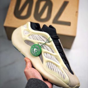 ADIDAS YEEZY BOOST 700 V3 Azael<br>아디다스 이지 부스트 700 V3<br><i>남여공용 36-45 SIZE 최상급</i>