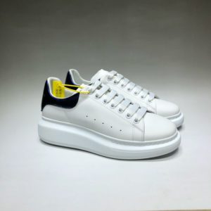 ALEXANDER MCQUEEN OVERSIZED SNEAKERS<br>알렉산더 맥퀸 오버솔 스니커즈<br><i>35-44 SIZE 최상급</i>