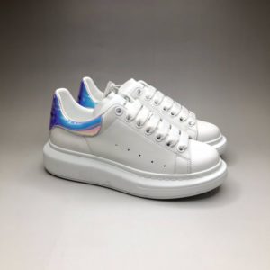 ALEXANDER MCQUEEN OVERSIZED SNEAKERS<br>알렉산더 맥퀸 오버솔 스니커즈<br><i>35-44 SIZE 최상급</i>